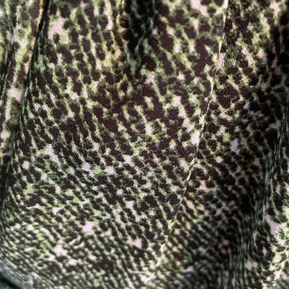 Michael Kors woman’s long sleeve extra small top - Picture 4 of 6